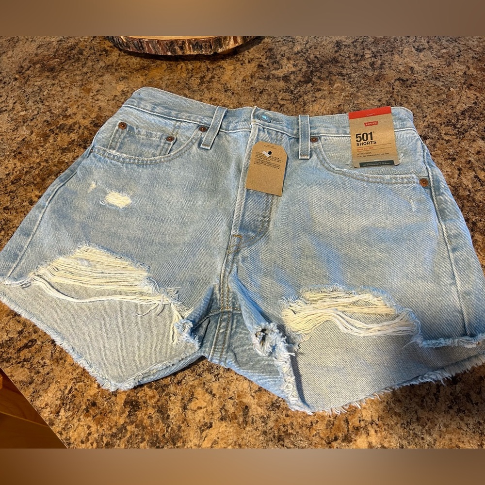 Women’s Levi 501 jean shorts